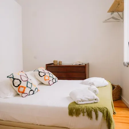 Samesame Living Lizbona